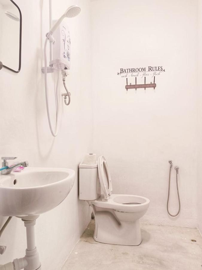 246Housecafe Hostel จอร์จทาวน์ ภายนอก รูปภาพ
