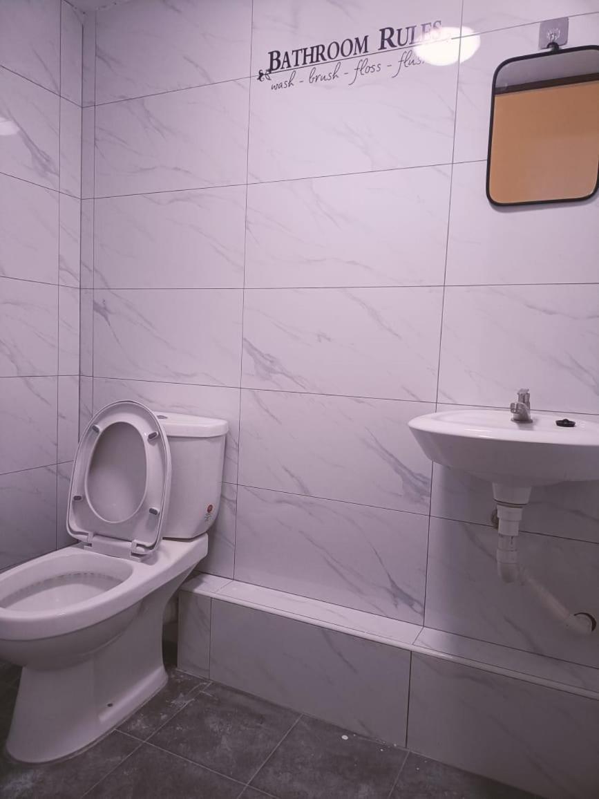 246Housecafe Hostel จอร์จทาวน์ ภายนอก รูปภาพ